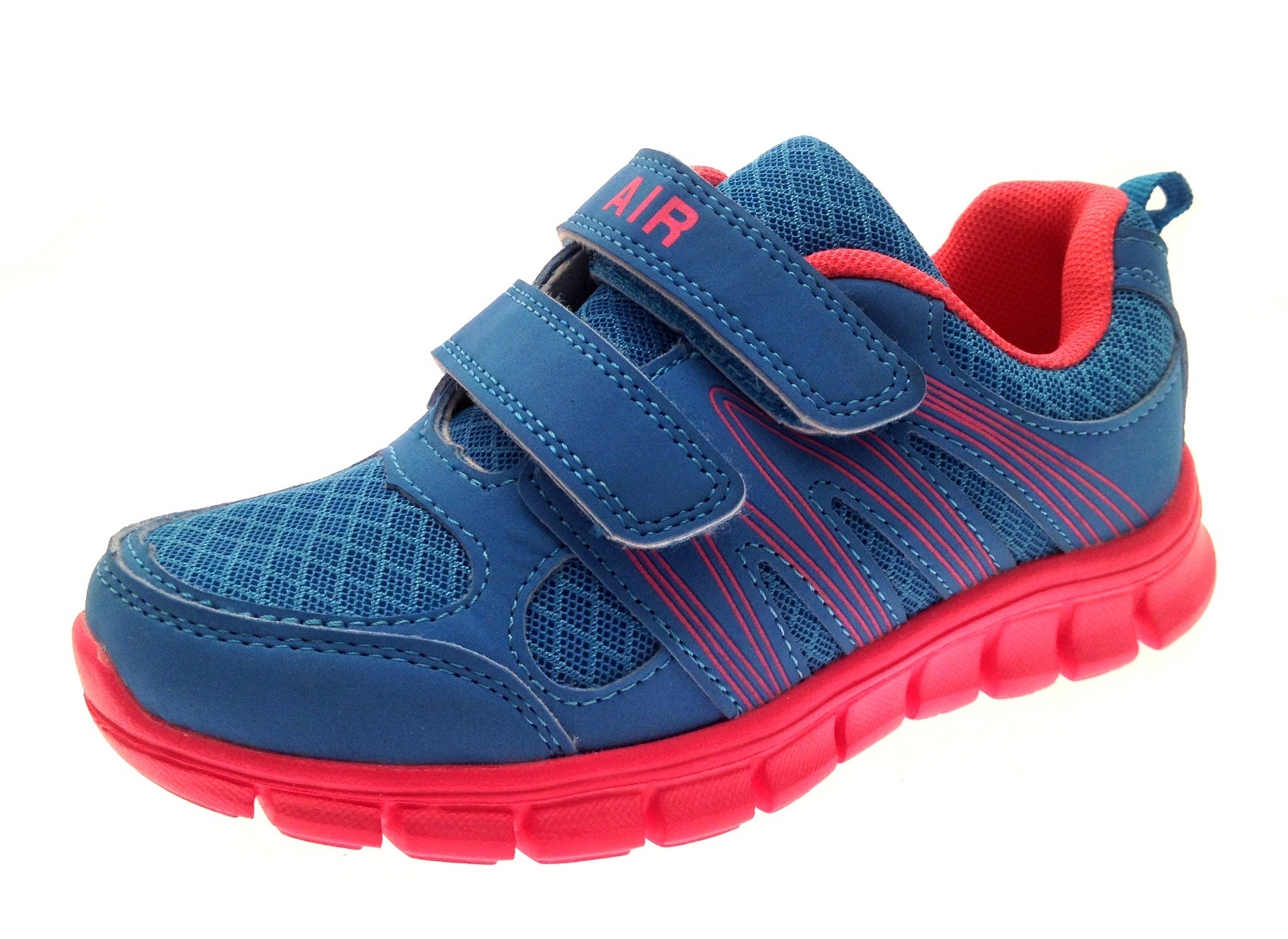 All Listings For little ones, you’ll love the easy on and off of Velcro® sneakers. Older kids can get the lockdown fit of laces, available in a spectrum of fun hues. Complete your kids’ look with some of the coolest trends in girls’ activewear and boys’ activewear.